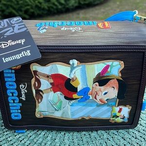 NWT Loungefly Disney Classic Books Pinocchio Convertible Crossbody. Unique.